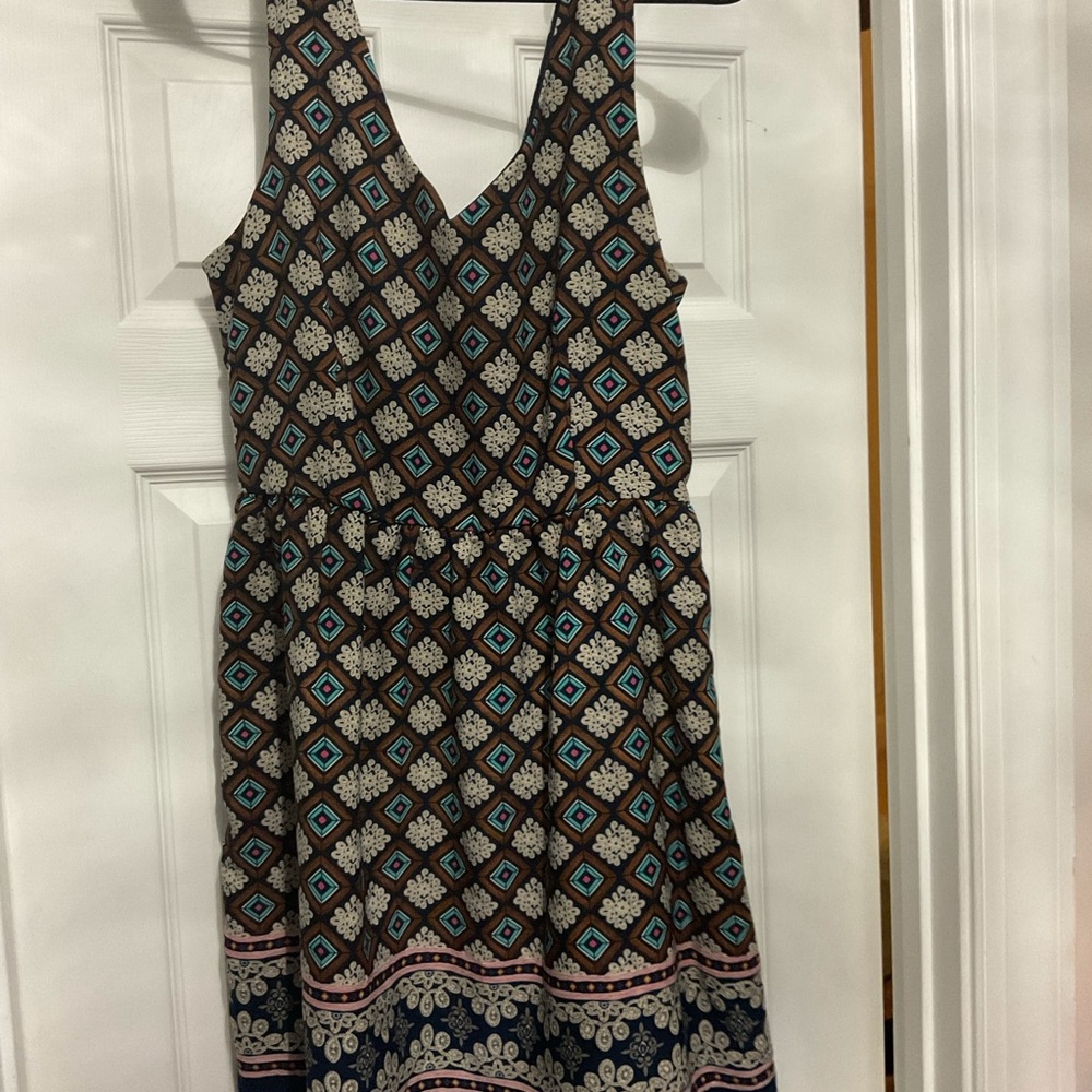 V neck dress